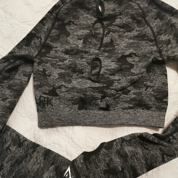 Gymshark longsleeve camo black/grey - Picture 5 of 5